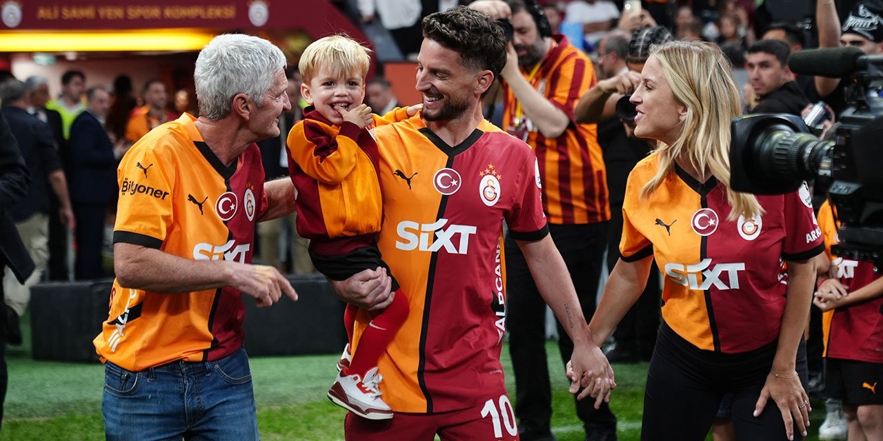 Dries Mertens İstanbul dan ayrıldı