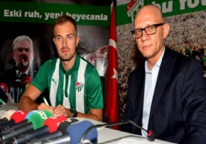 Mert Günok Bursaspor a imza attı!