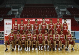 İşte  12 Dev Adam  kadrosu!