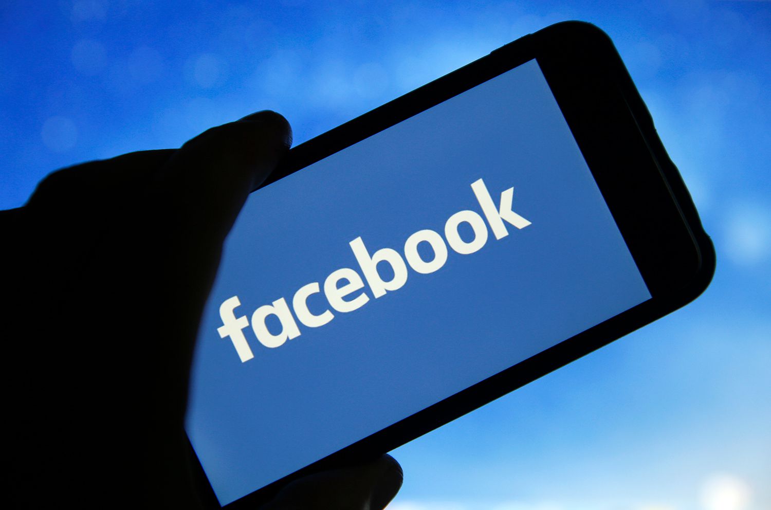 Facebook tan  sosyal ses  hamlesi