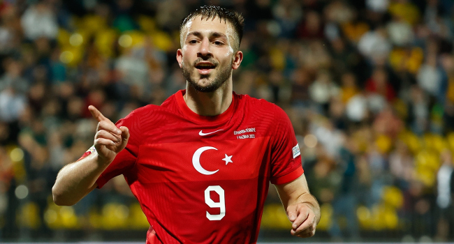 Beşiktaş, Halil Dervişoğlu nun transferinde sona yaklaştı