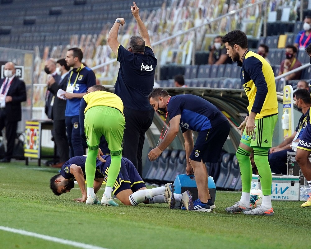 Fenerbahçe de Mehmet Ekici şoku!