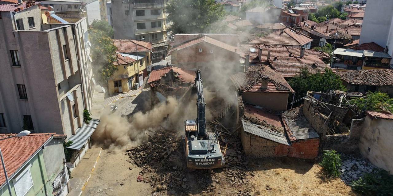 Sındırgı da deprem!