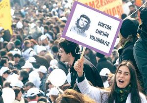 Doktorlar İlk Kez Yenildi – Mehmet Uhri