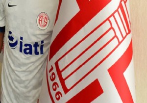 Antalyaspor Yusuf Şimşek le yollarını ayırdı