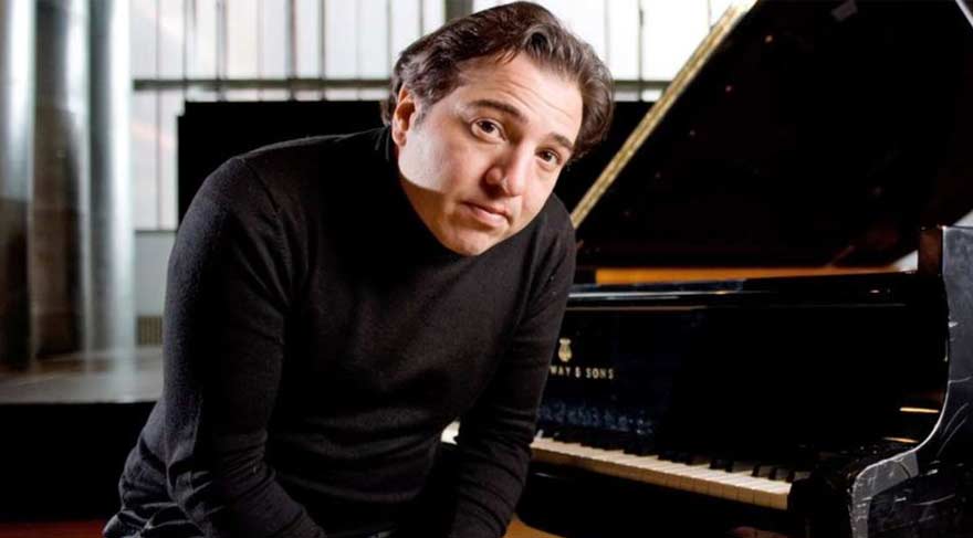 Fazıl Say, Mozart eserleriyle sahnede