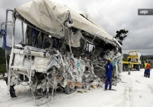 Brezilya da katliam gibi kaza: 15 ölü