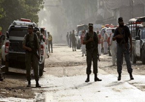 Pakistan da camiye saldırı: 16 ölü