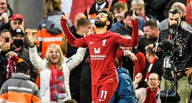 Liverpool, Salah ın golüyle Manchester City yi devirdi