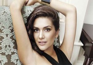 Bergüzar Korel Fıtık Oldu!
