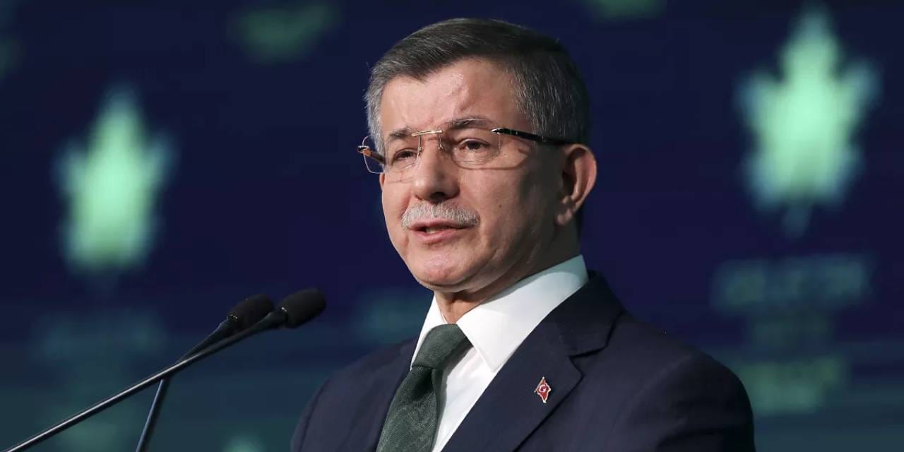 Davutoğlu nun üniversitedeki konferansı iptal edildi