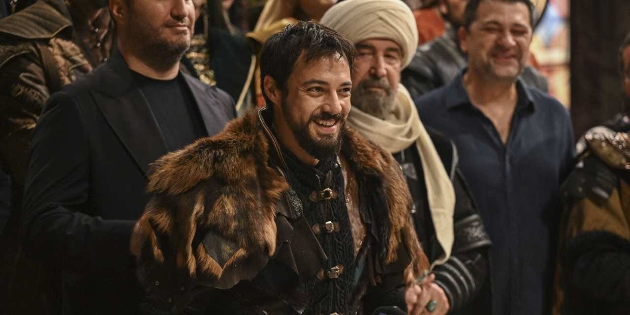 Mert Yazıcıoğlu nun yeni dizisinden ilk kareler geldi