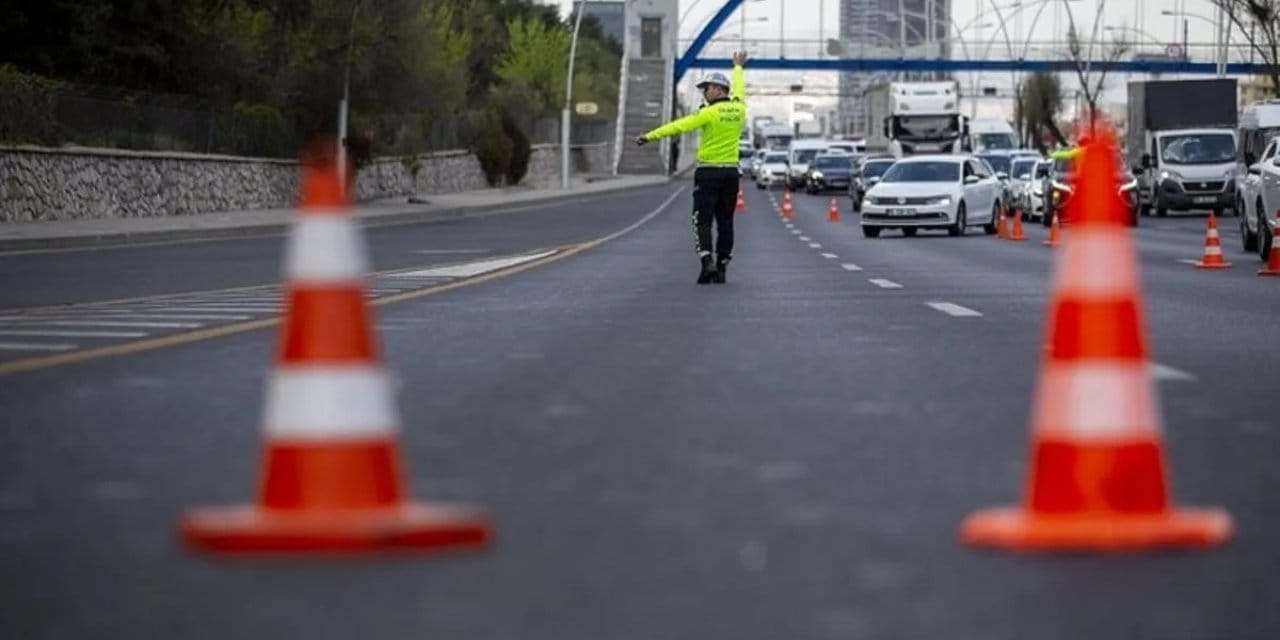 Ankara da bazı yollar yarın trafiğe kapalı olacak
