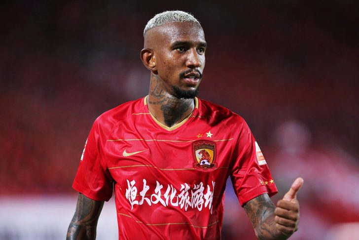 Benfica, Talisca yı resmen sattı