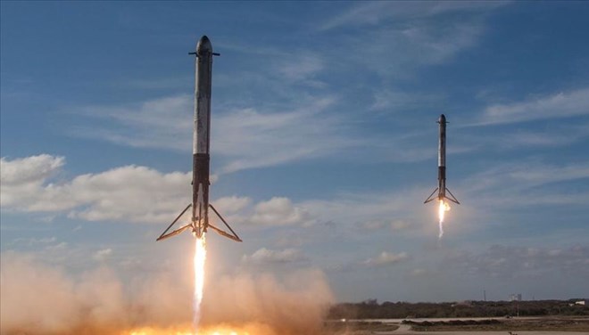 SpaceX roketinin parçası Washington a düştü