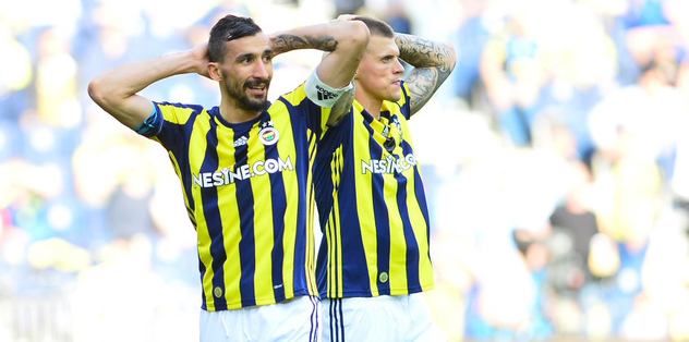 Yıldız futbolcu derbide yok