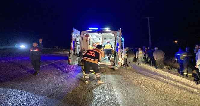 Manisa da minibüs kaza yaptı: 9 Yaralı