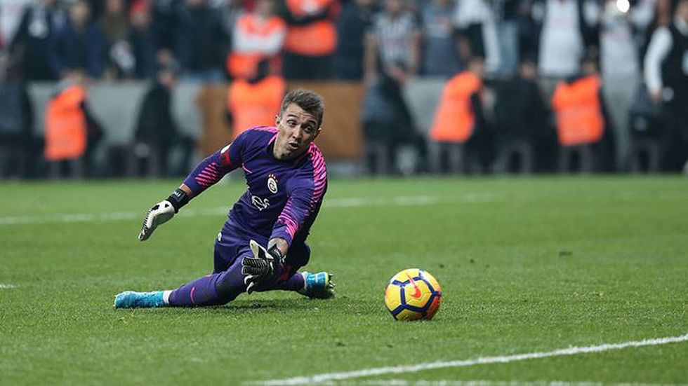 Galatasaray a Muslera müjdesi