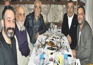 Dev Kadro Aynı Karede