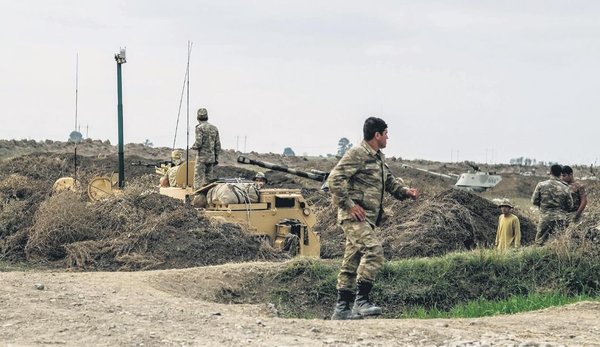 Karabağ da Ermeni silahlı grupları 800 den fazla silahı teslim etti