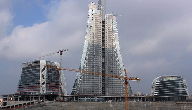Dev projede ortaklar birbirine girdi!