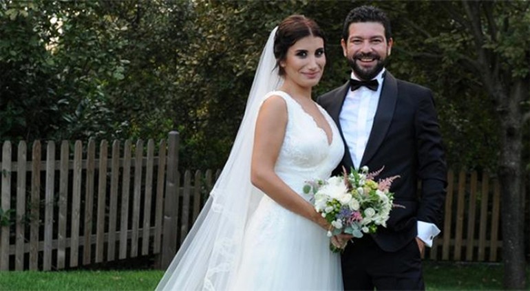 İrem Derici den Eski eşine  yeşil ışık!