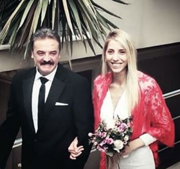 Ünlü oyuncu evlendi!