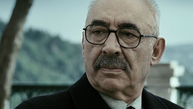 Şener Şen sahte hesaplara savaş açtı!