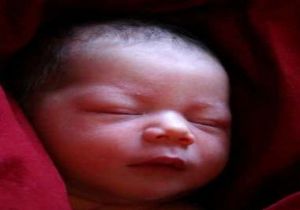 Kafeste Kız, Mezarda Bebek!