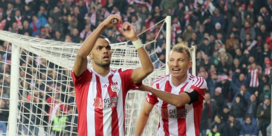 Sivasspor, liderliğini pekiştirdi