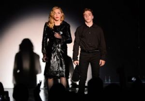Madonna dan cevap gecikmedi!