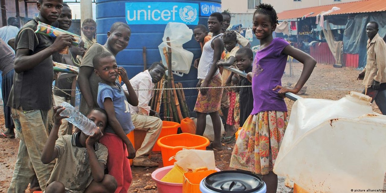 Afrika da 190 milyon çocuk su krizi yaşıyor!