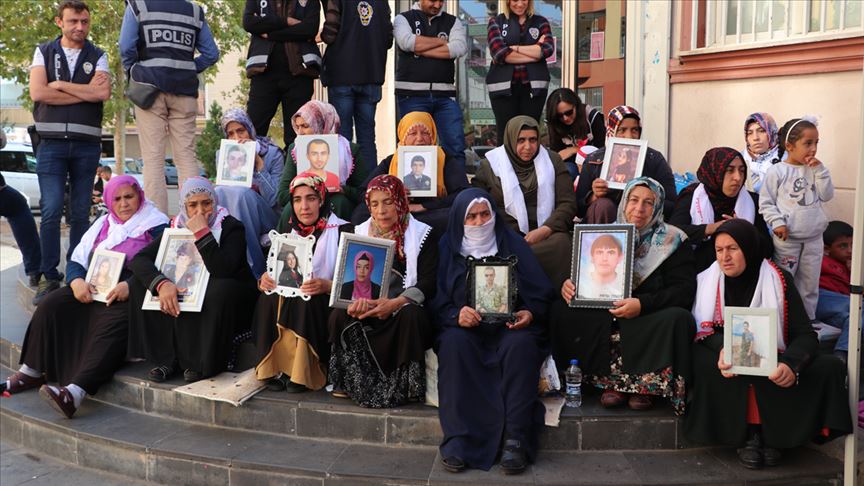 Diyarbakır anneleri eyleme nöbetleşe devam ediyor