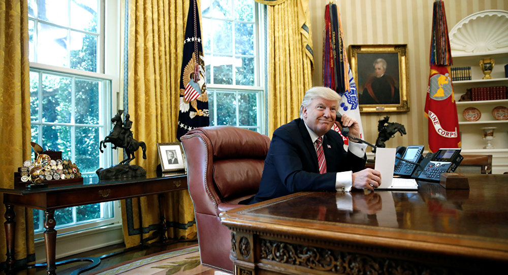 Trump tan kadın gazeteciye kur molası