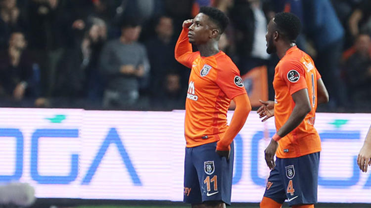 Zirve yarışında Başakşehir evinde Beşiktaş ı devirdi
