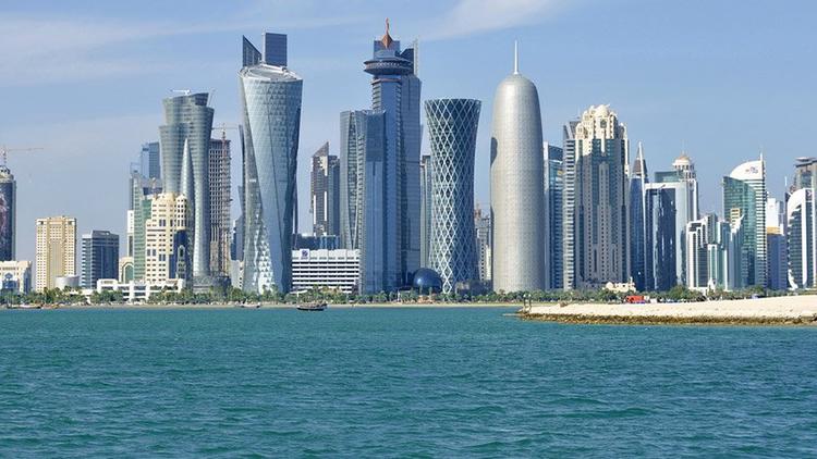 Katar a vize vermeyi durdurdu