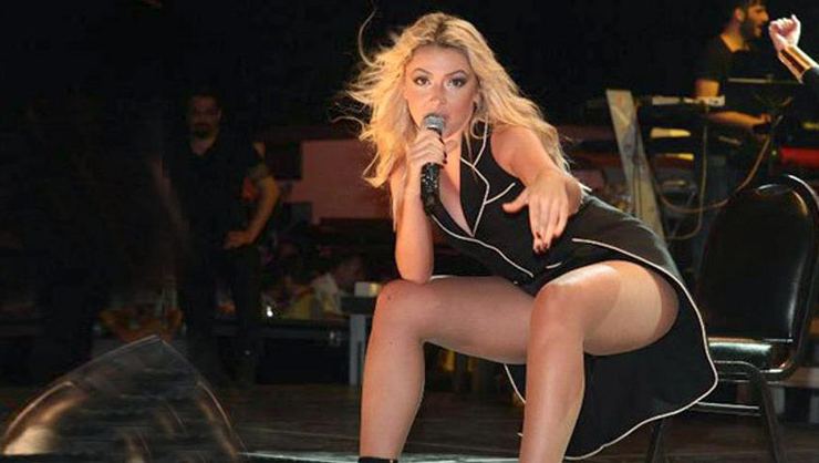 Hadise yine şaşırtmadı