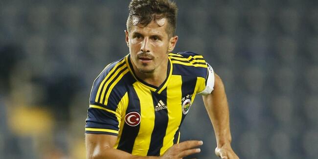 Emre Belözoğlu nun  çubuklu  mutluluğu