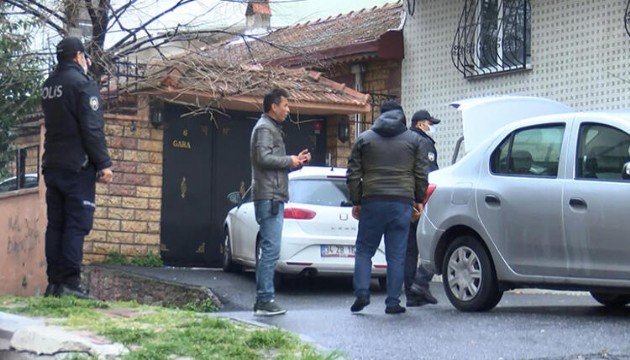 Gazeteci Esra Elönü'nün babası hayatını kaybetti!