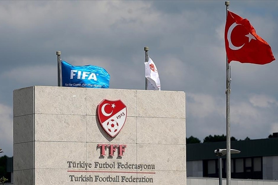 PFDK dan Galatasaray ve Fenerbahçe ye ceza