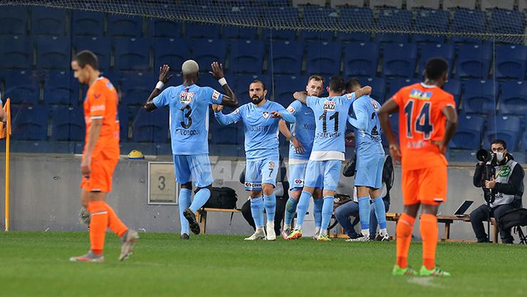 M. Başakşehir sahasında Gaziantep FK ya 2-1 yenildi