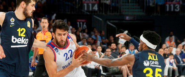 Anadolu Efes tekrar öne geçti