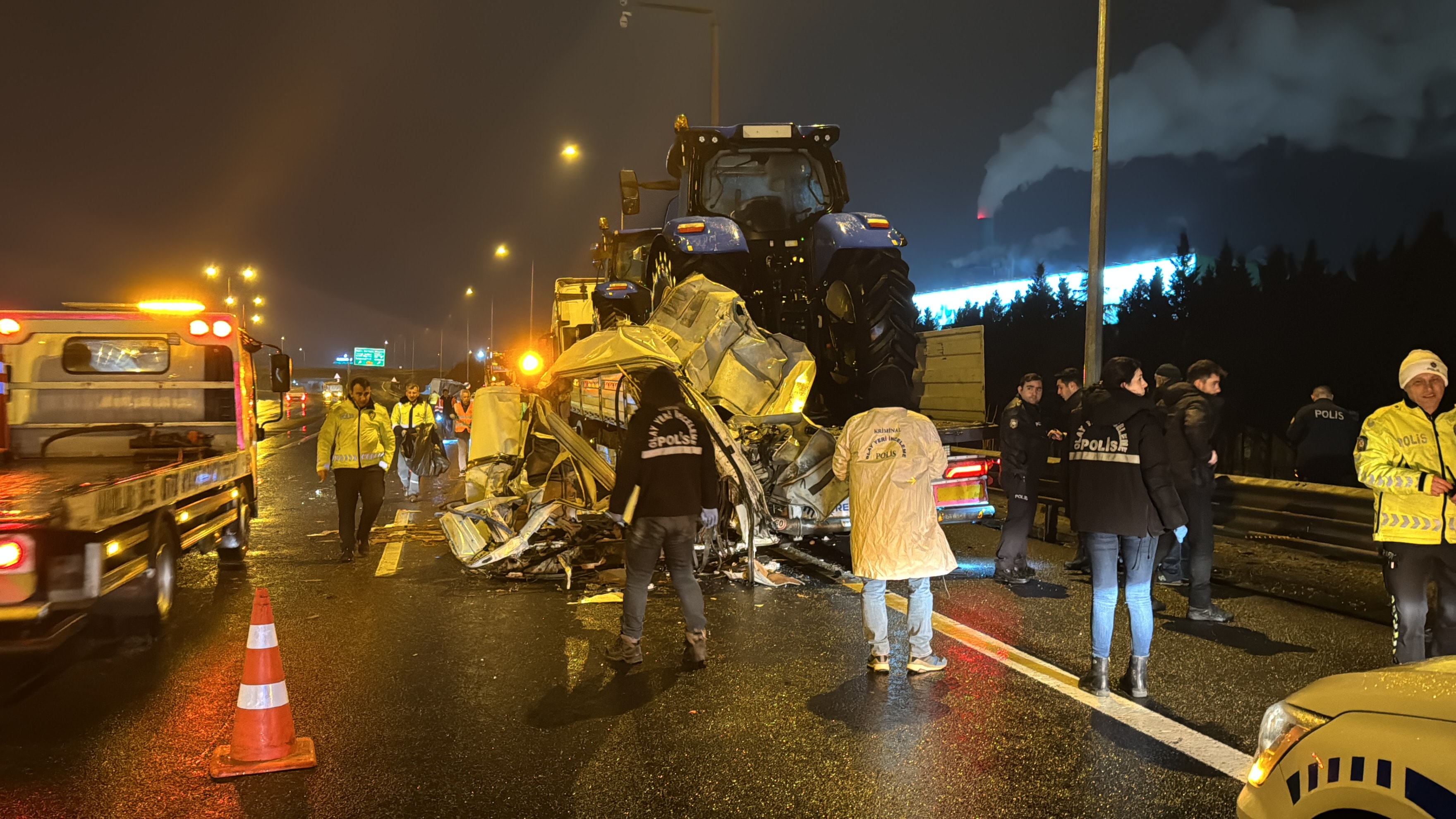 Anadolu Otoyolu nda feci kaza