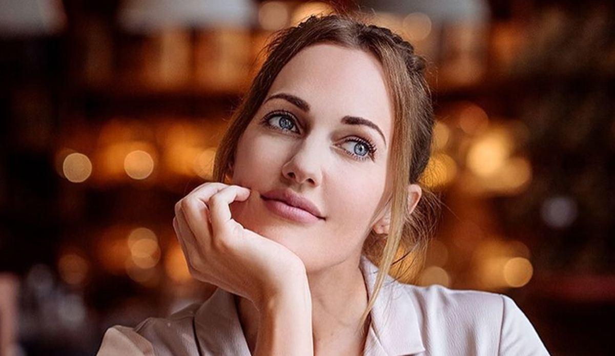 Meryem Uzerli den eskimeyen pozlar!