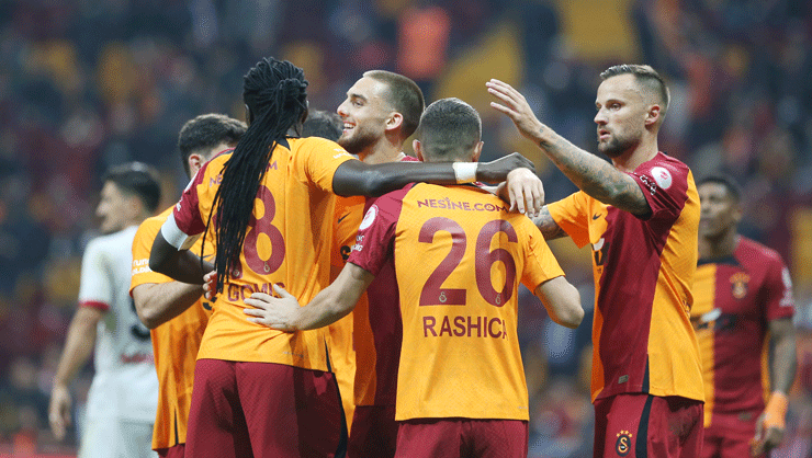 Galatasaray gol oldu yağdı