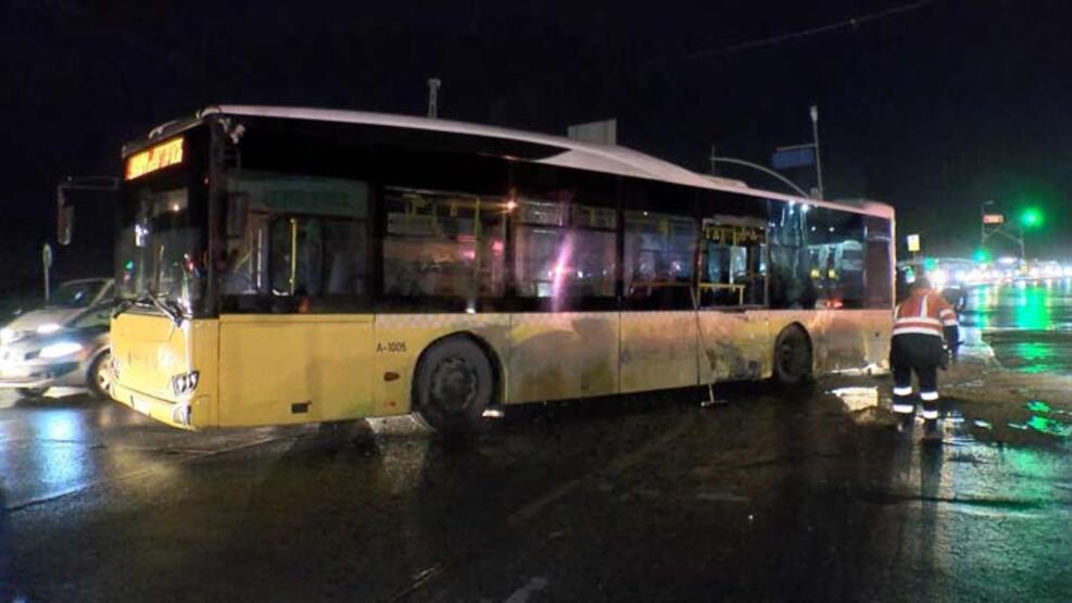 İETT otobüsüyle minibüs çarpıştı! 14 yaralı