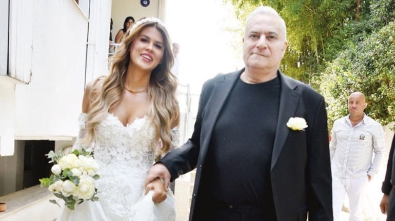 Mehmet Ali Erbil in eşi Gülseren Ceylan evi terk etti!
