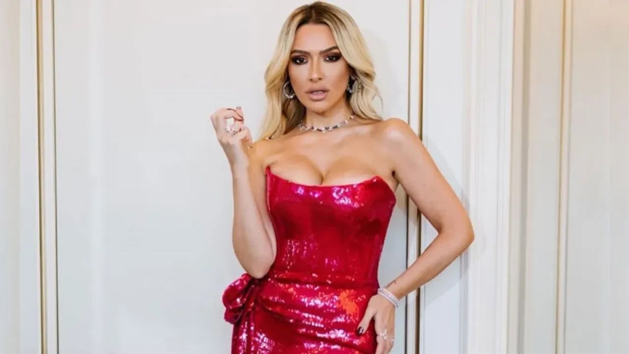 Hadise den 40. yaşına özel paylaşım