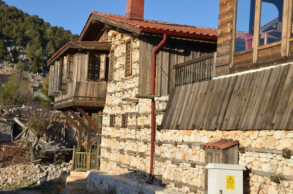 800 yıllık evler restore ediliyor