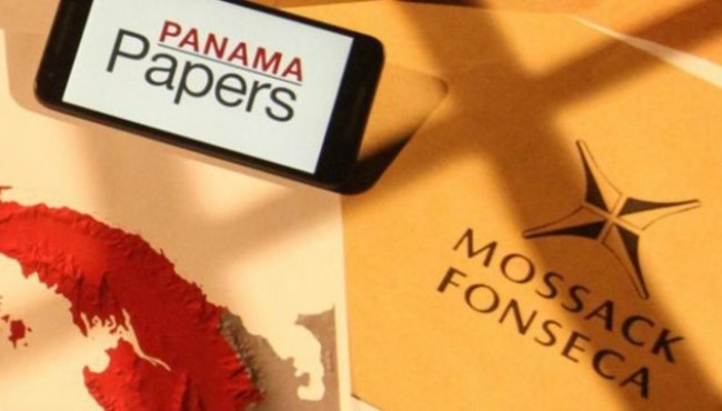 Panama skandalı onu da istifa ettirdi!